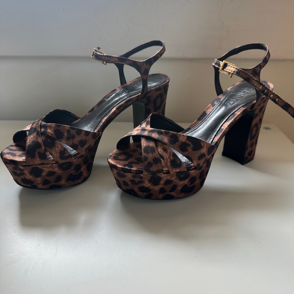 SCHUTZ Satin Leopard print Sandals with Gold Accent & Black leather bottom.